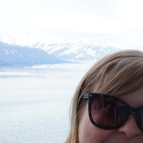 Meet your Posher, Amy - Picture 1 of 1